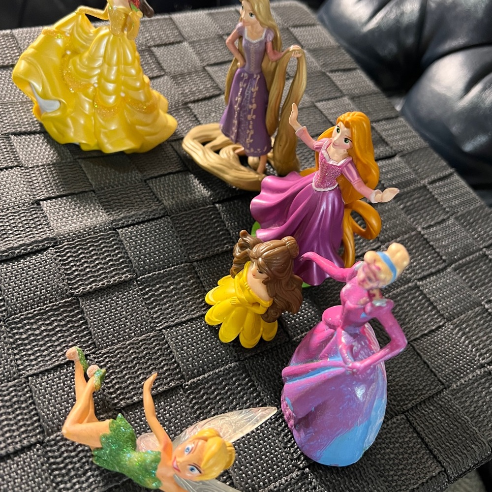 Disney princes figures bundle rapunzel, tinker bell Cinderella - Picture 4 of 4